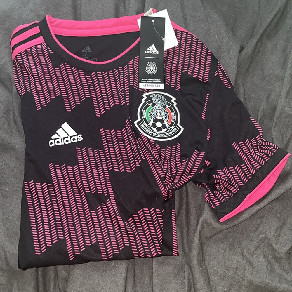 Adidas Black and Pink 🇲🇽  MÉXICO Jersey(S)